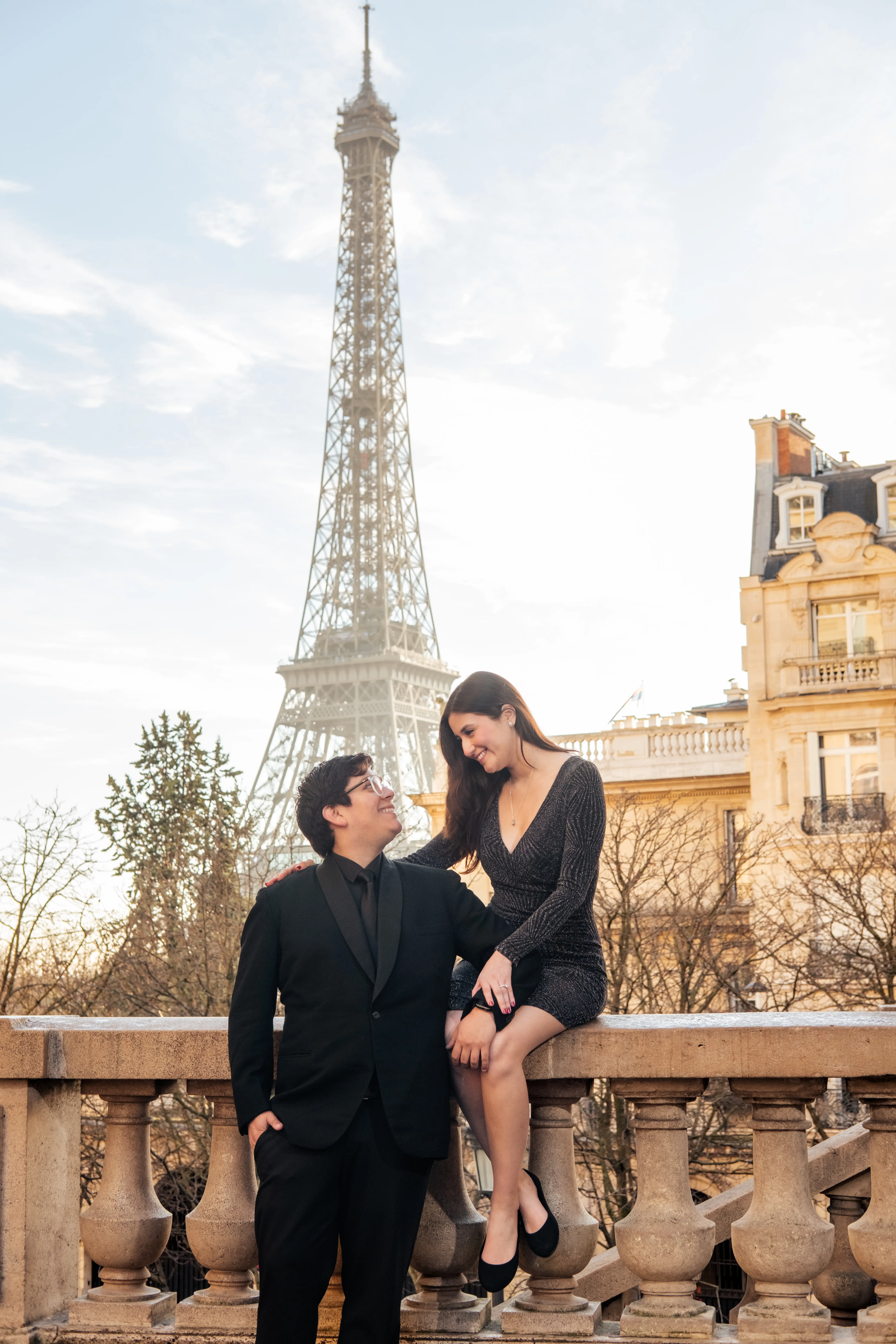 Lizbeth y Axel, retrato en la terraza de París
